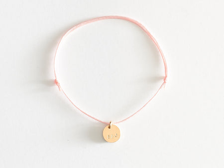 Bracelet "Mini médaille" à personnaliser en or laminé sur cordon rose pâle