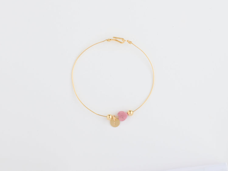 Bracelet fil d'or "Initiale" coeur en rhodonite